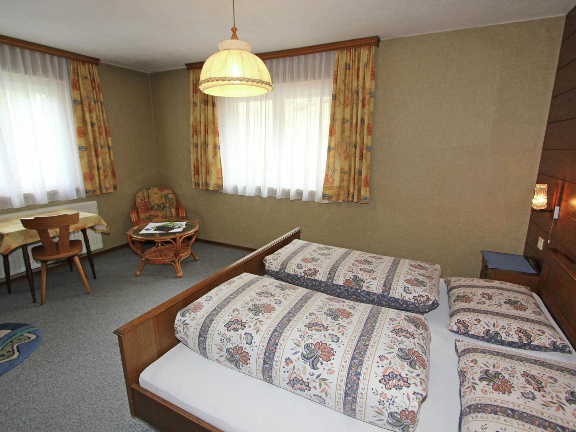 Home With A Wooden Decor And Full Of Atmosphere Außervillgraten Bagian luar foto