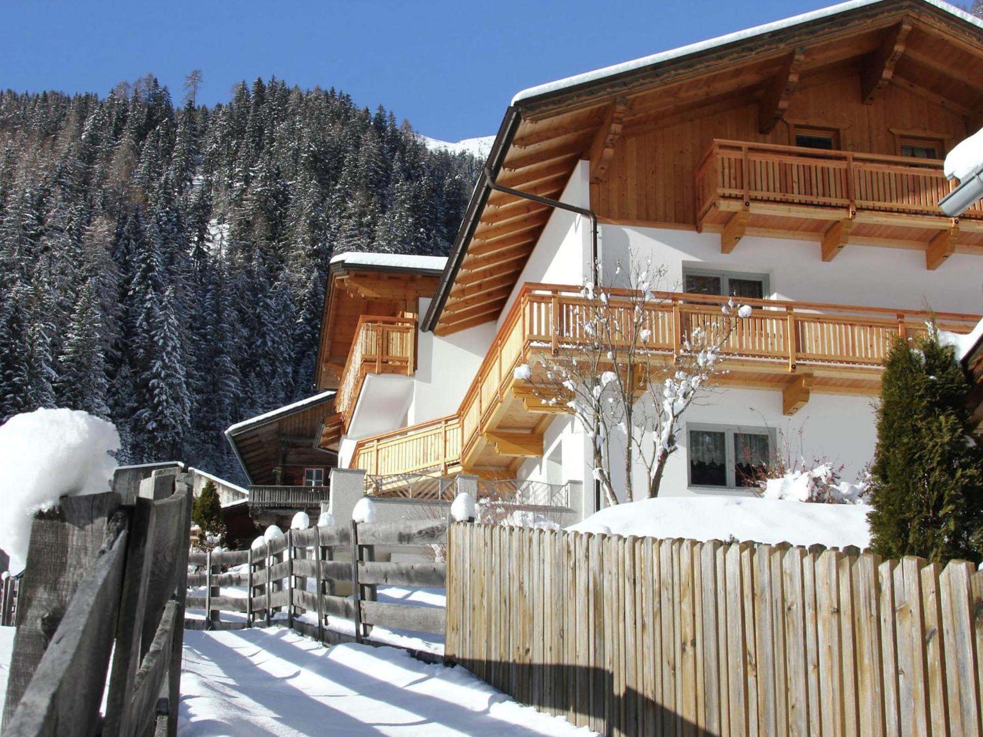 Home With A Wooden Decor And Full Of Atmosphere Außervillgraten Bagian luar foto